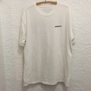 Patagonia Shirts - Patagonia Short Sleeve Tee Patagonia Shirts - Patagonia Short Sleeve Tee
